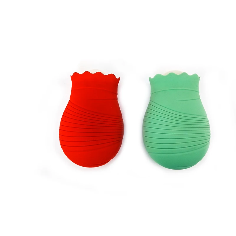 
Wholesale New 2020 high quality safety certification winter keep warm hot water bottle hot water bag silicone warm bag 