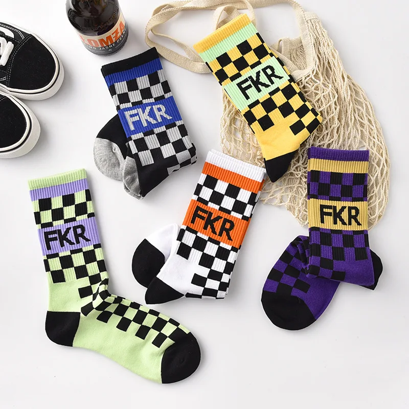 

Autumn Women's Socks Black-and-White Chessboard Check Sports Lovers Socks, Picture shown