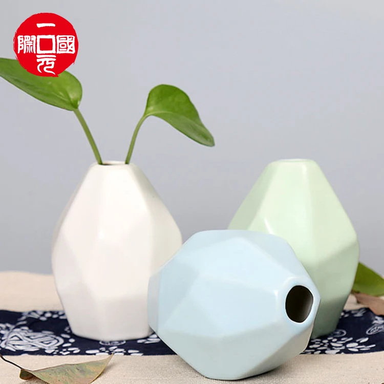 

Factory directly Sell Beautiful Mini Ceramic Vases For Home Decor