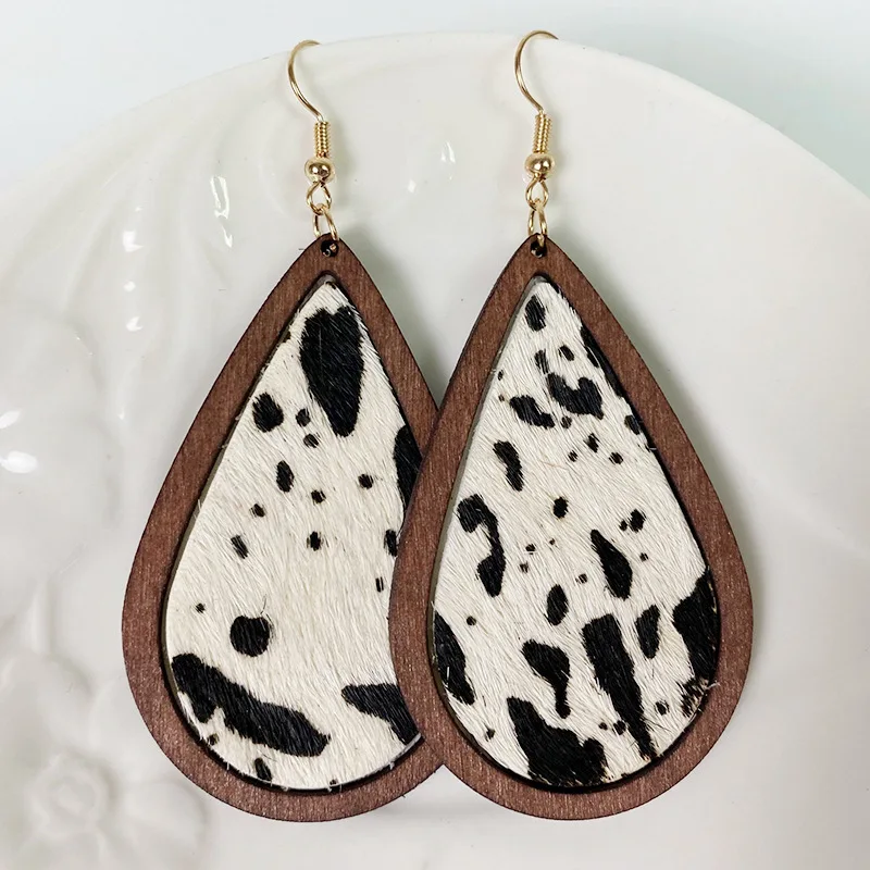 

Wholesale Leather Pendant Leopard Drop Earrings Leopard Print Earrings Pendant Leopard Print Earring, Picture shows