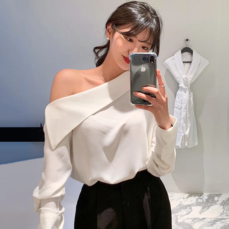 Wholesale Korean Stautumn Temperament Slash Neck Off Shoulder Spring and Summer New 2026 Long Sleeve Women's Blouses
