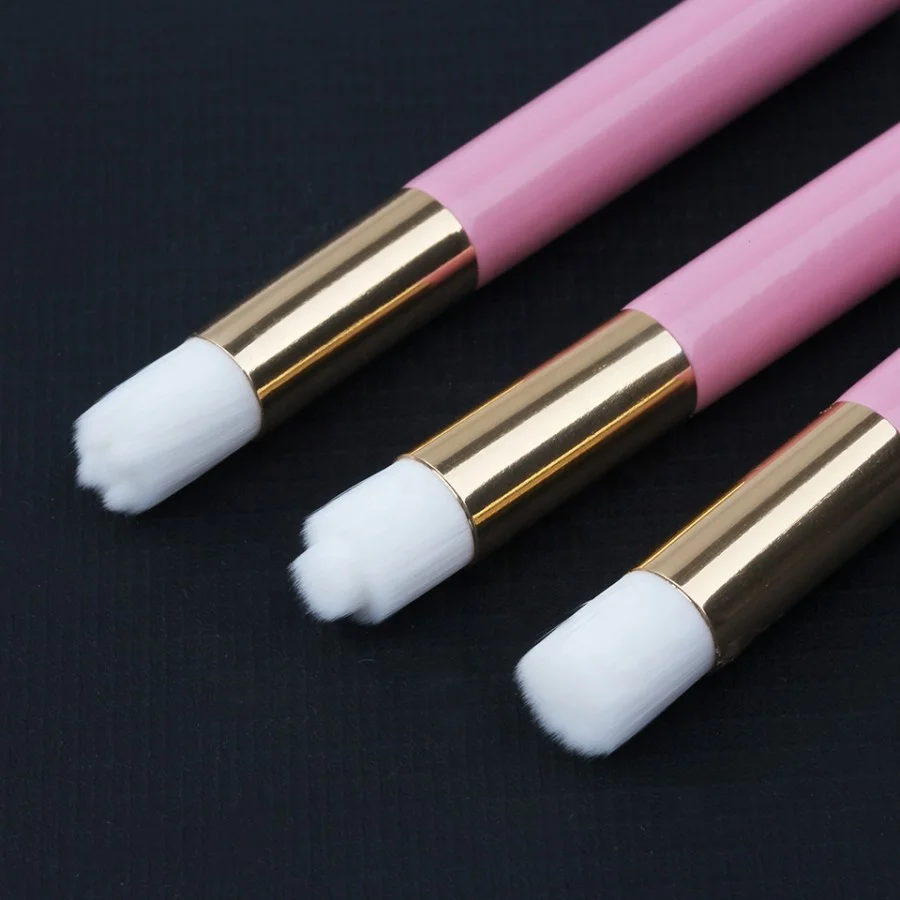 eyelash cleanning brush