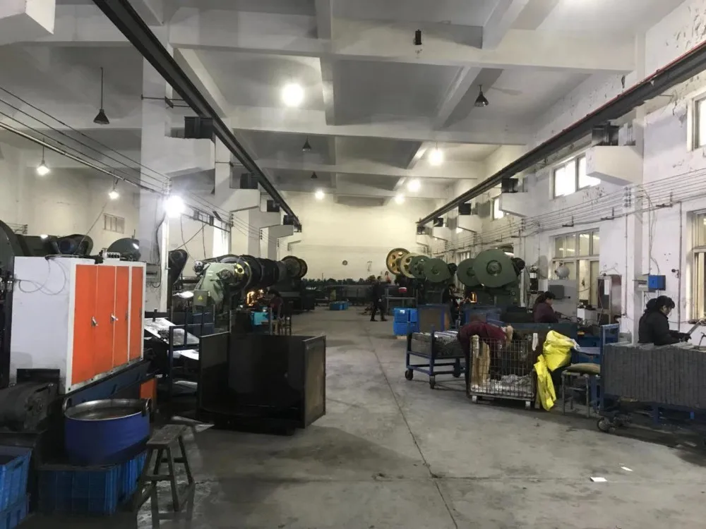 sheet-metal workshop 