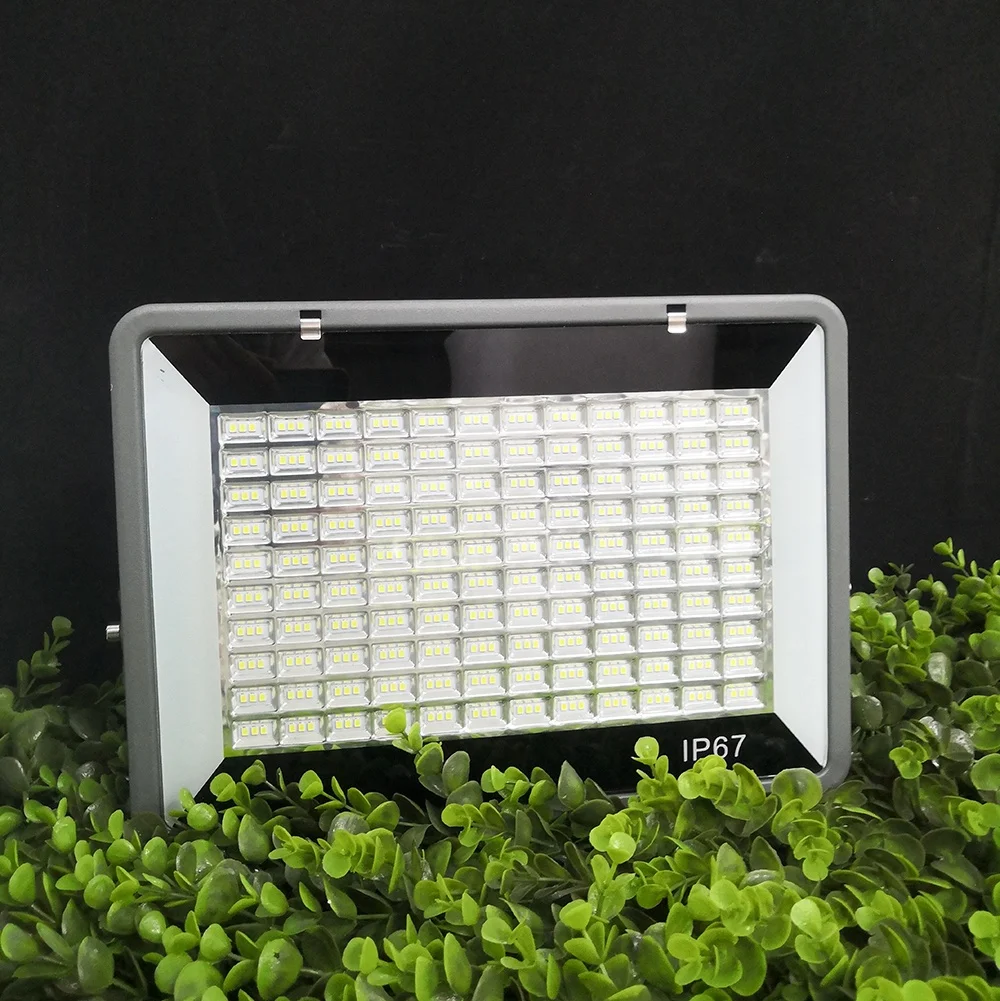 
2020 new design ip67 waterproof 60w 120w 200w solar powered flood light 