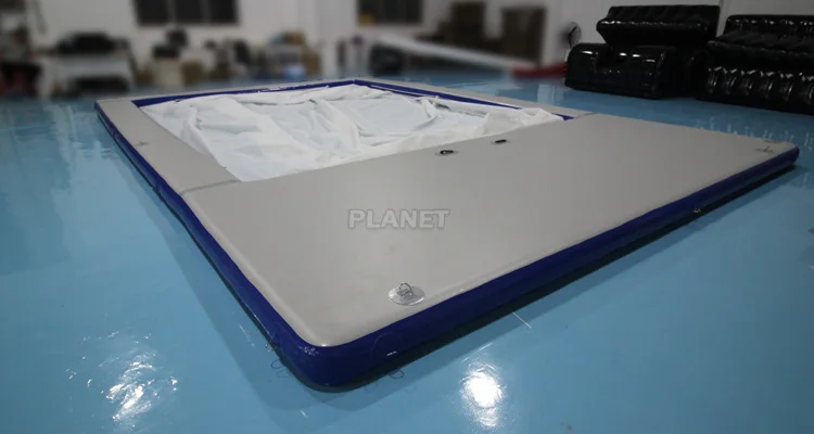 yatch pool 4