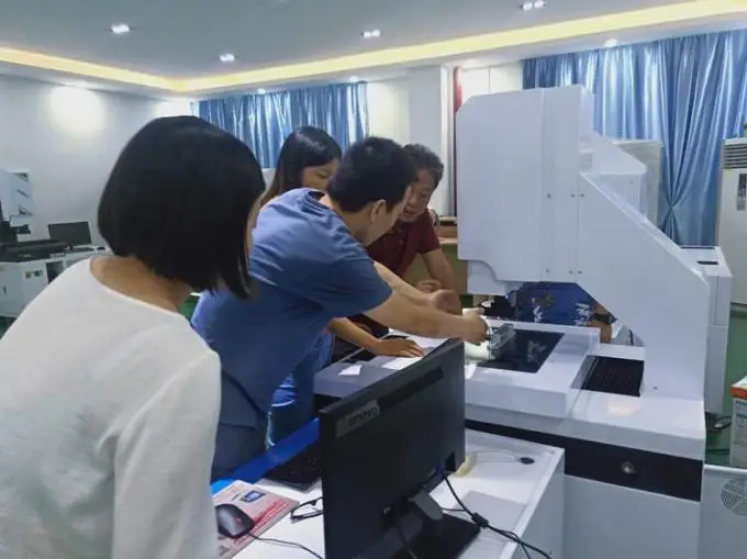 Bán nóng Máy hệ thống đo video hình ảnh CNC độ chính xác cao đột quỵ lớn cho các bộ phận chính xác