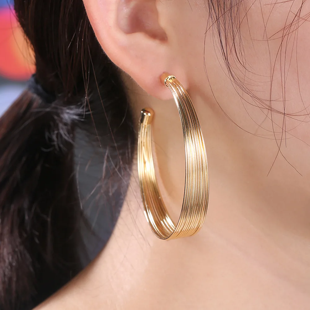 

Hot selling new women exaggerate pop star temperament trendsetter custom channel earrings big hoop earrings