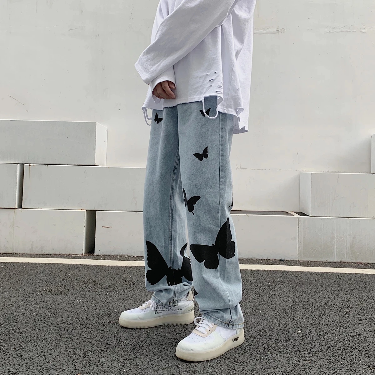 

2021 high quality stock streetwear men baggy denim pants vendors loose bootcut butterfly jeans