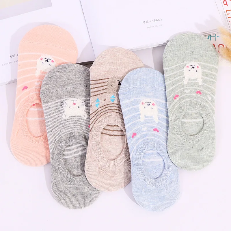 

WIIPU 2020 shallow mouth color cotton socks cartoon non-slip silicone invisible socks bear rabbit animal female socks