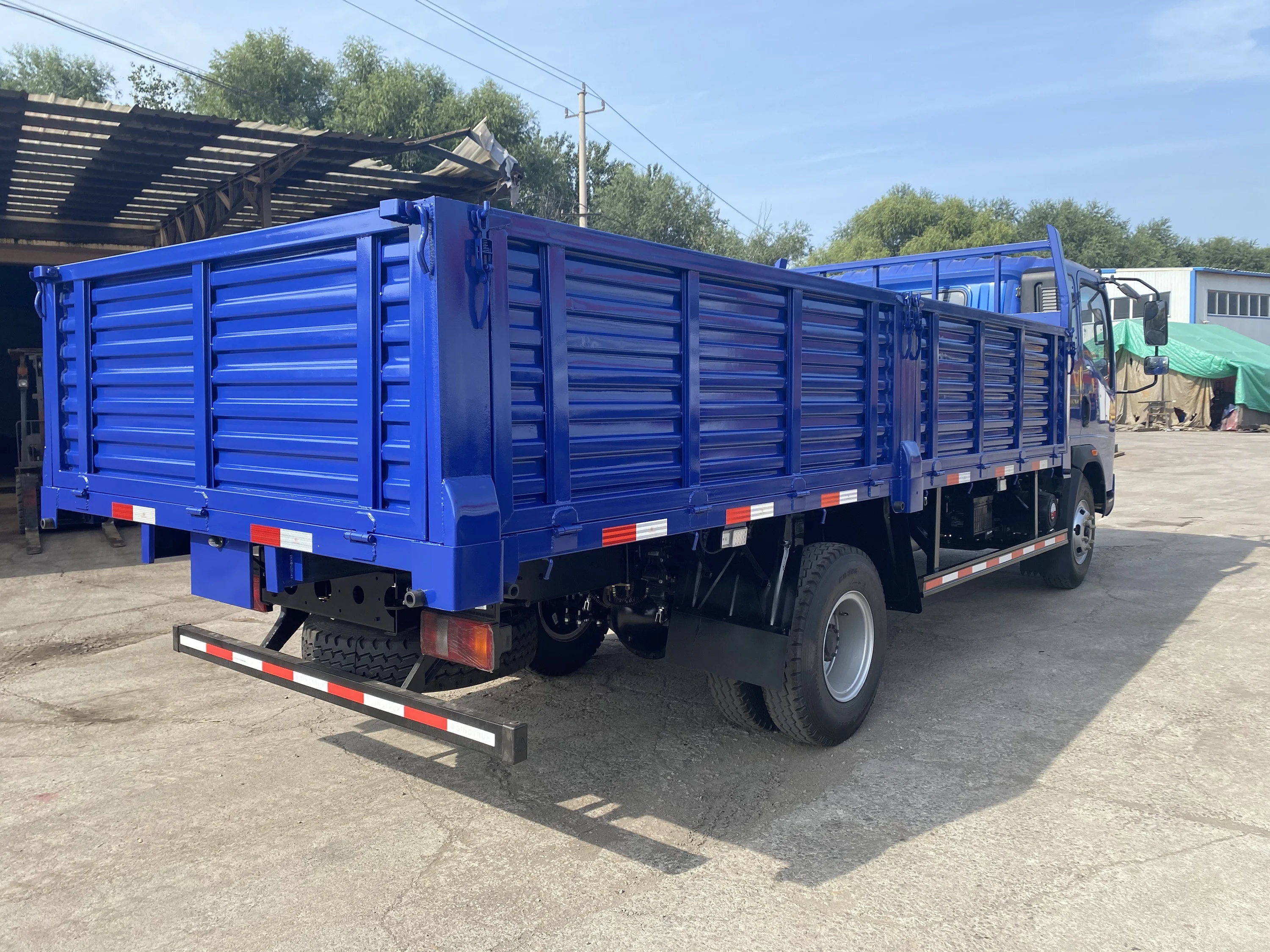 中国重汽howo轻型货运卡车5-10t 4x2 euro3 lhd或rhd - buy 小型货车