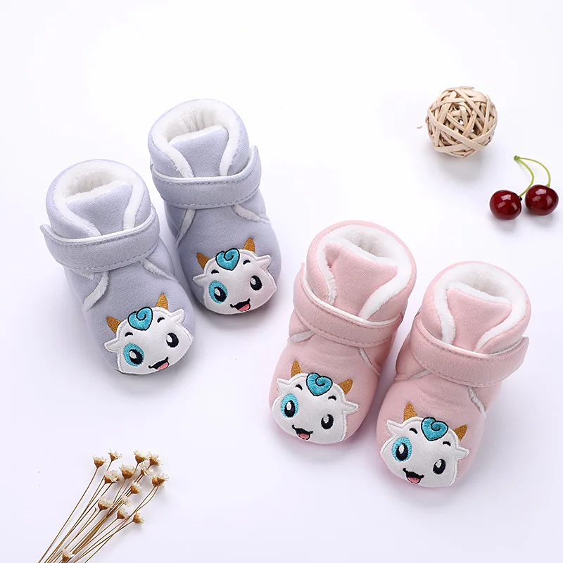 
New Born Boys Girls Plush Vegan And Toddler Winter Newborn Kid Prewalker Baby Shoe 