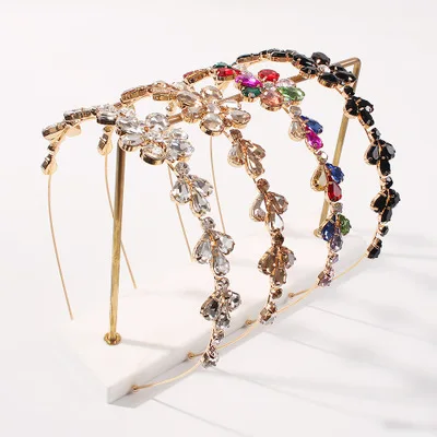 

2021 Winter New Trendy Colorful Gemstone Flower Head Buckle Sparkling Crystal Flower Headbands