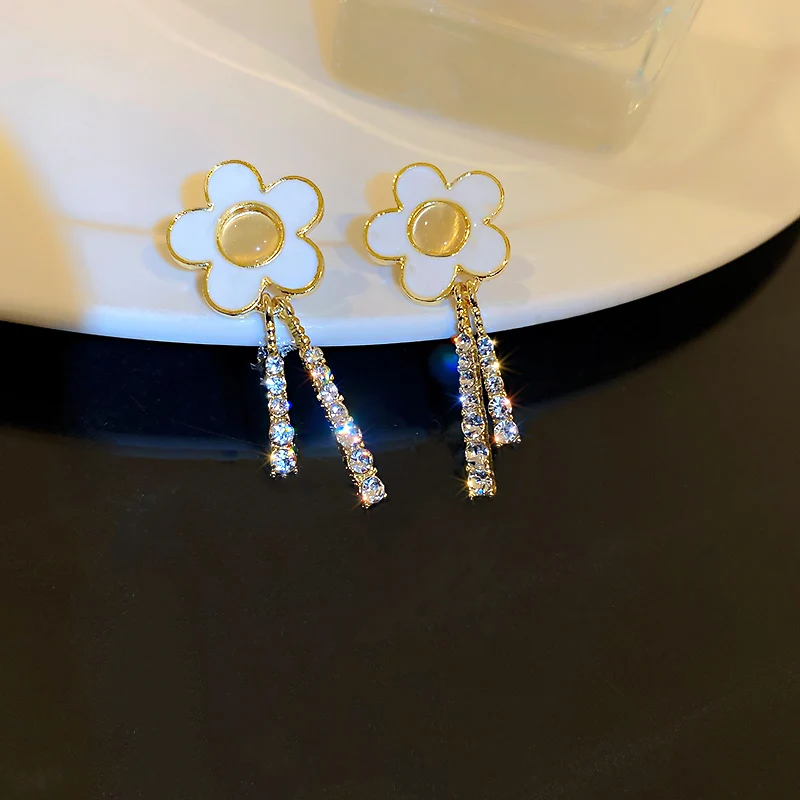 

trendy fashion women crystal gold plated earrings flowers