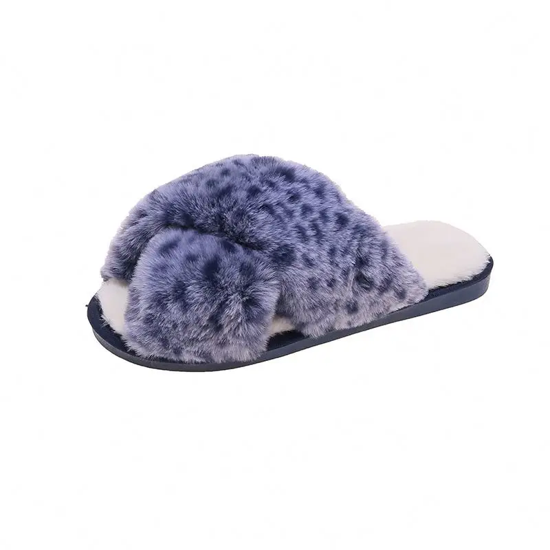 

Hot sale on Amazon slippers for women indoor ladies fuzzy slippers