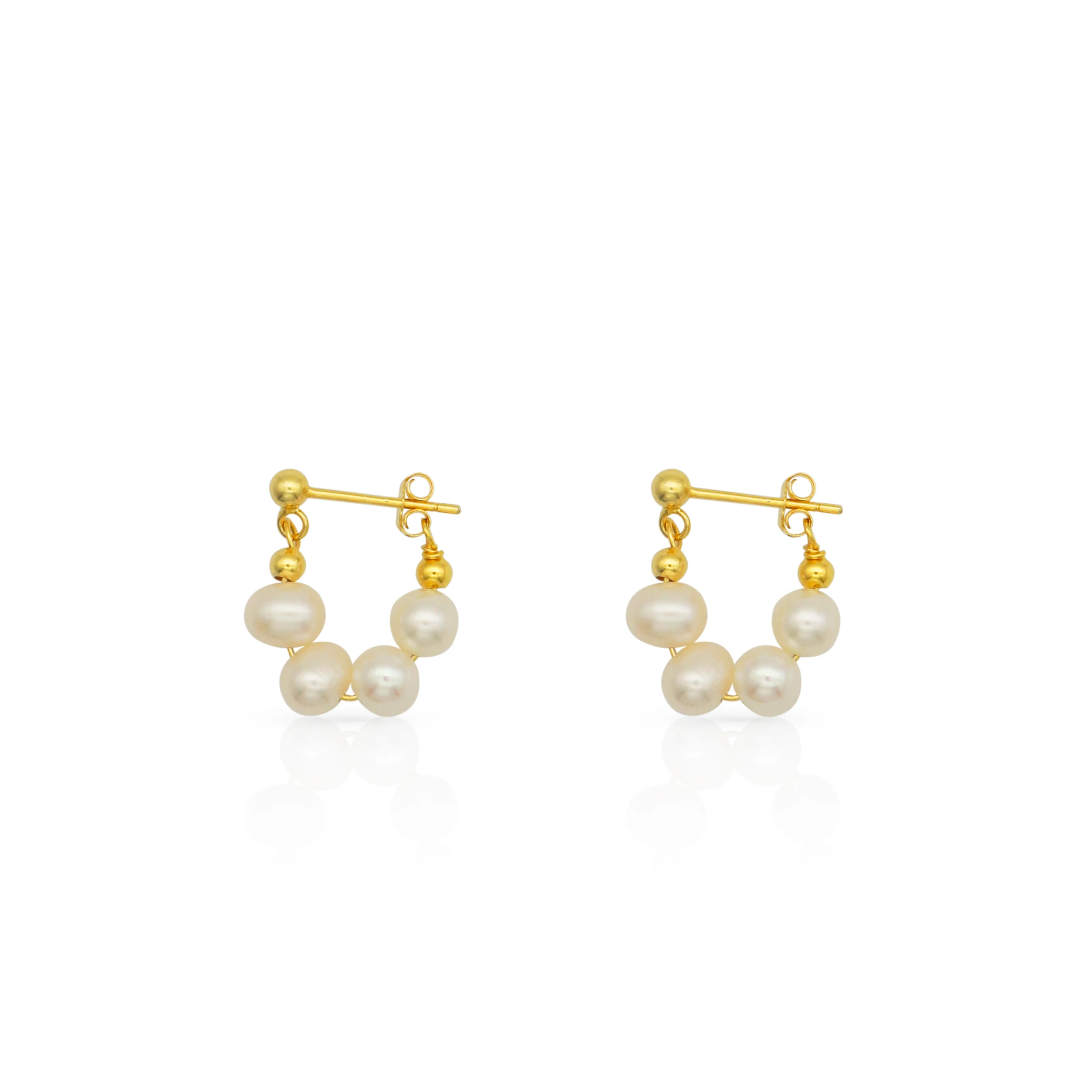 

Chris April in stock 925 sterling silver gold plated Minimalist natural pearl hoop earrings