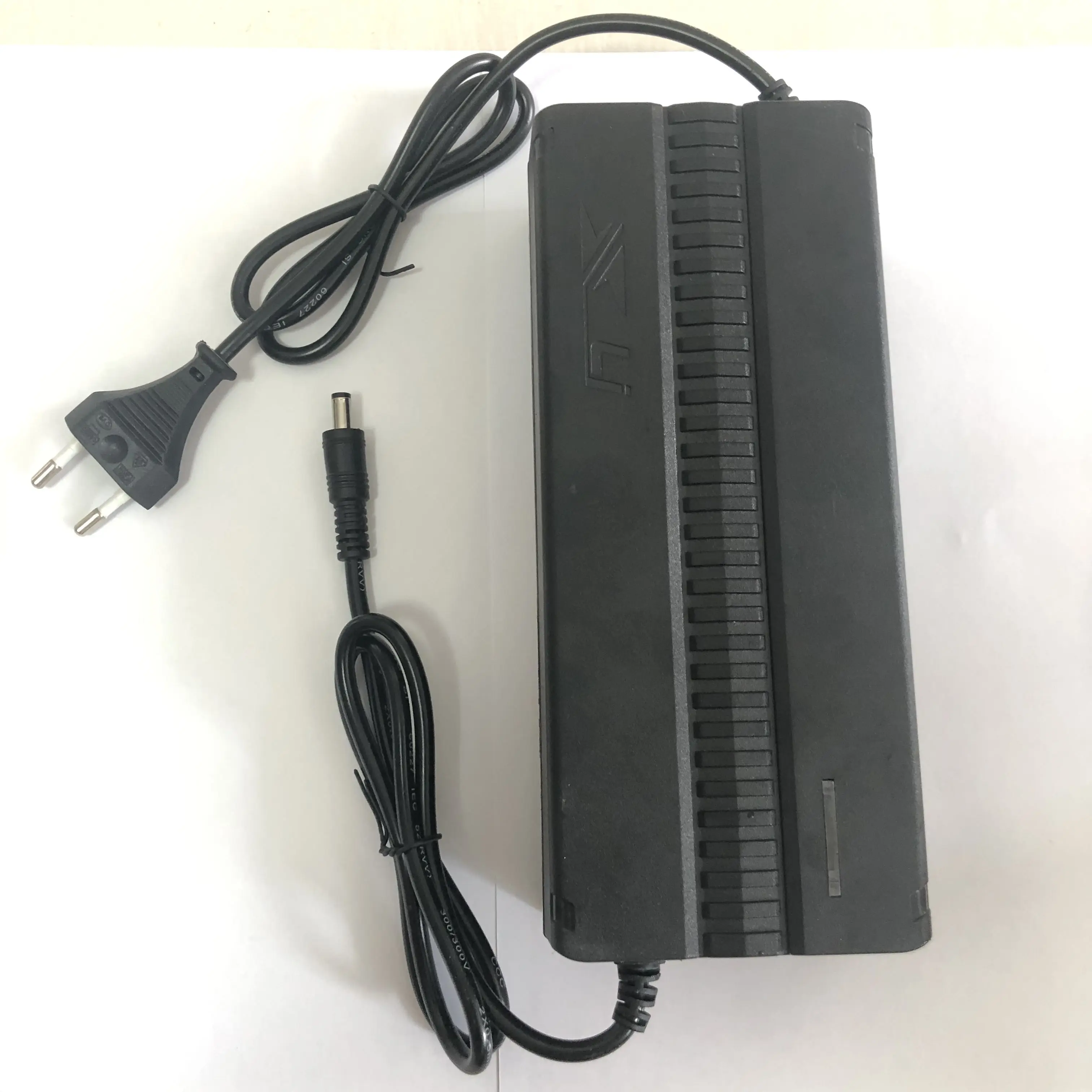 

HAGORS lithium battery charger 240W 13s 48v output 54.6v 5a for electric bikes scooter