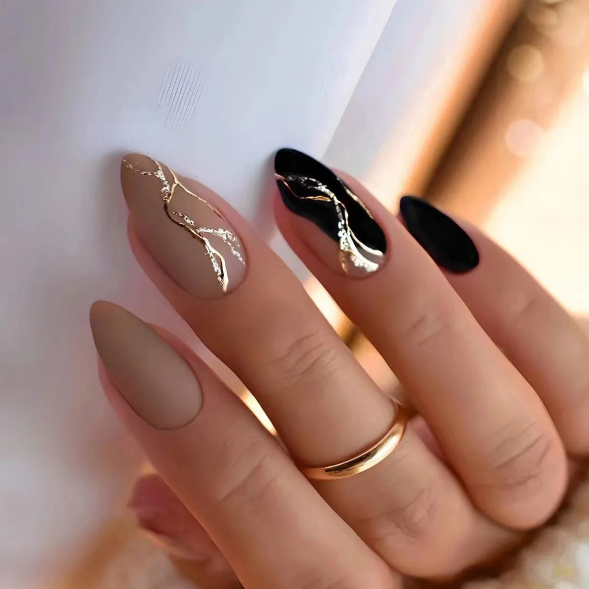 

Autumn-Winter Stylish Long Tip Custom Press on Nails Matte Metallic Gold & Grey Black Oval Model Wholesale