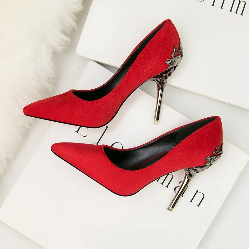 

Women Wedding Bridal Shoes Pointed Toe Elegant Vintage Wedding Shoes Hollow Out Suede High Heels Dress Shoes