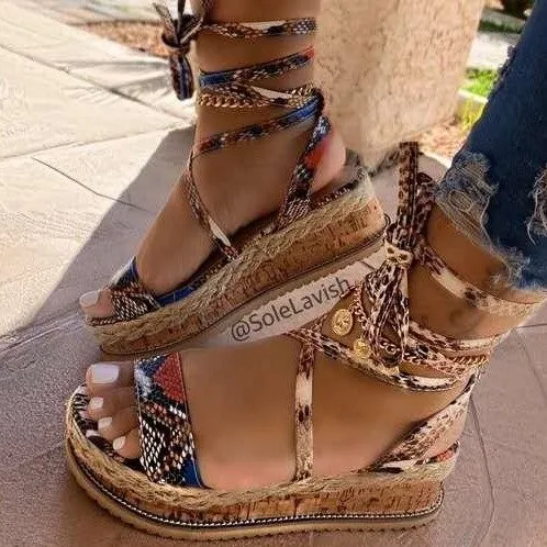 

Amazon's best-selling hemp snake pattern Roman strap sandals