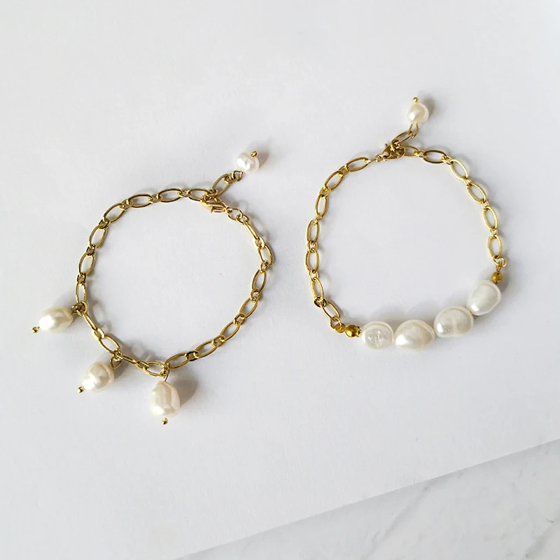 

2 Designs Gold Chain Pearl Bracelets for Women Natural Freshwater Pearl Bracelets French Charm Minimalist Bracelets Wholesale