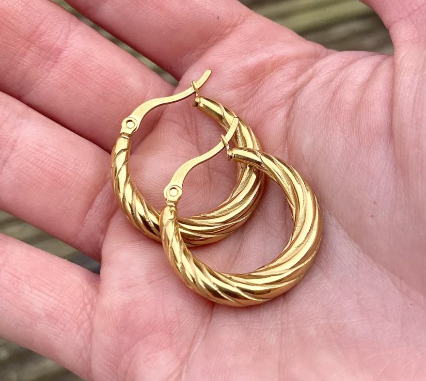 

Tarnish Free Minimalist Gold Twisted Earrings Simple Fashion Trendy 18k Chunky Thick Gold Circle Hoop Earrings For Women