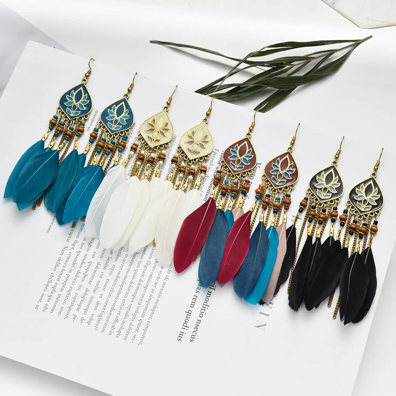 

Manufacturer vintage court style eardrops Feather exaggerated earrings jewelry Best seller in Europe and America bohemian earrin