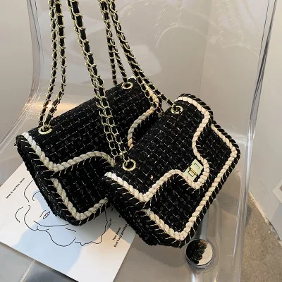 

2020 new fashion fall winter women handbag wool quilted trendy bag with sequins sling crossbody shoulder bag, White ,black