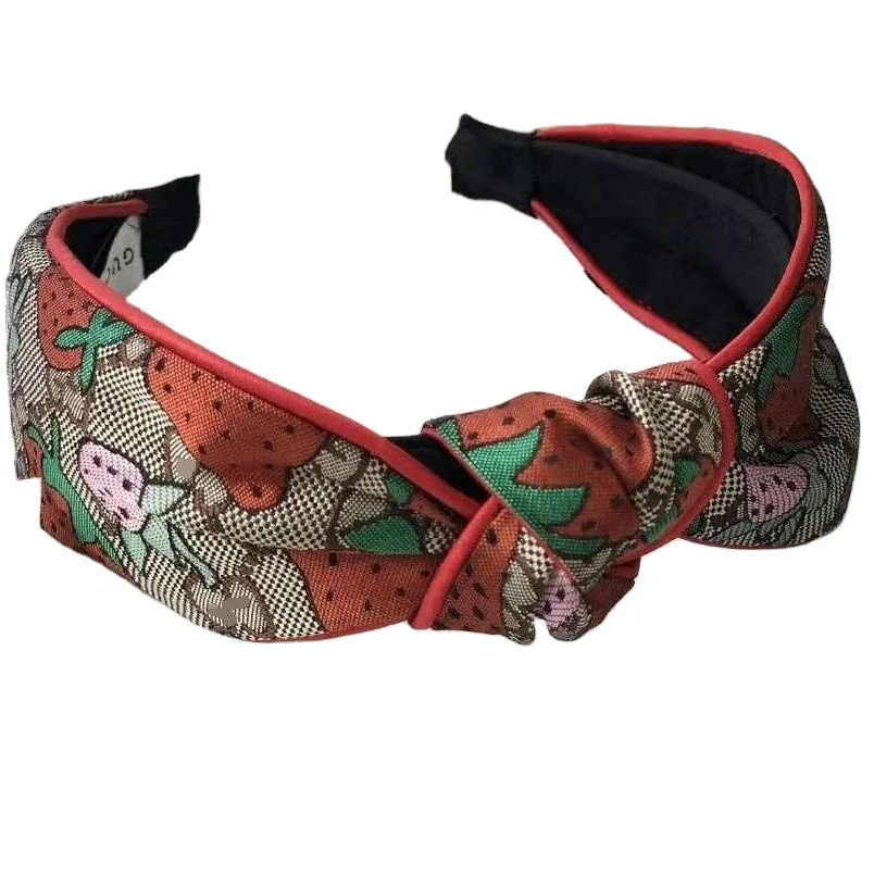 

Designer Strawberry Letter Print Flower Crossed Wide Side Non-slip Hoop Hair Hoop Headband Bandana Women Hair Accessories, Mixed color