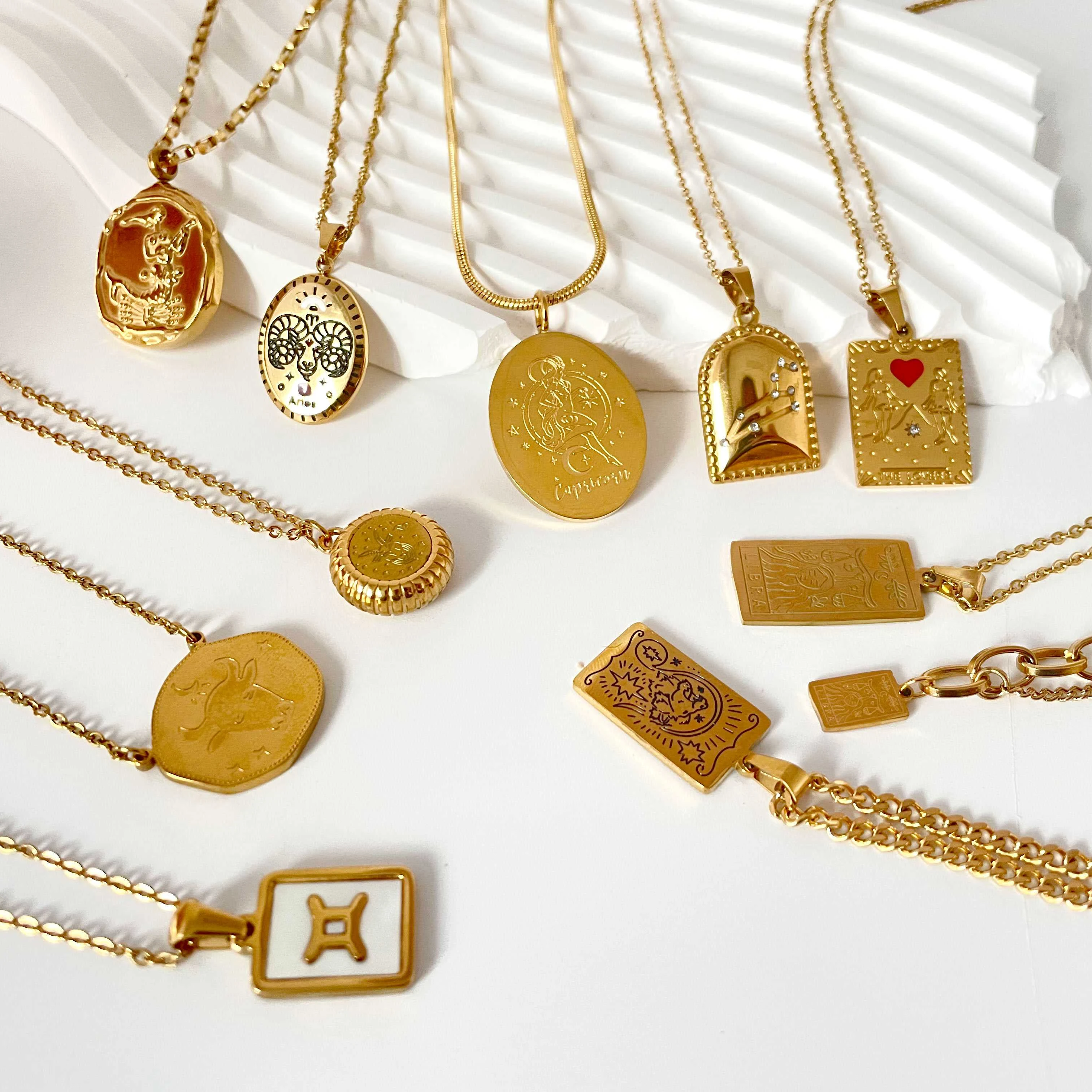 

Wholesale Fashion 18k Gold 12 Zodiac Necklace Square Pendant Trendy Stainless Steel Necklace