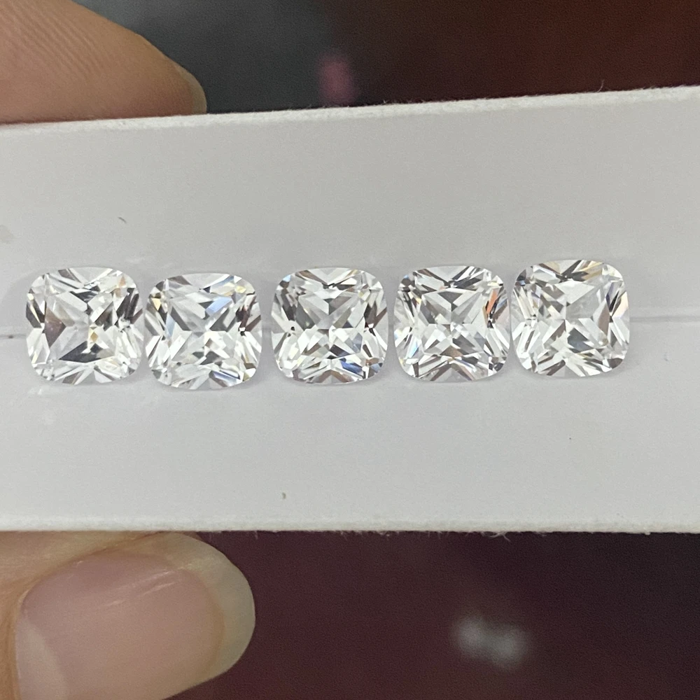 

HQ GEMS 8x8mm 2 Carat 5A Quality Cushion Cut 12# Clean Corundum Gemstnoe Lab White Sapphire Pirce Per Carat, 12# white