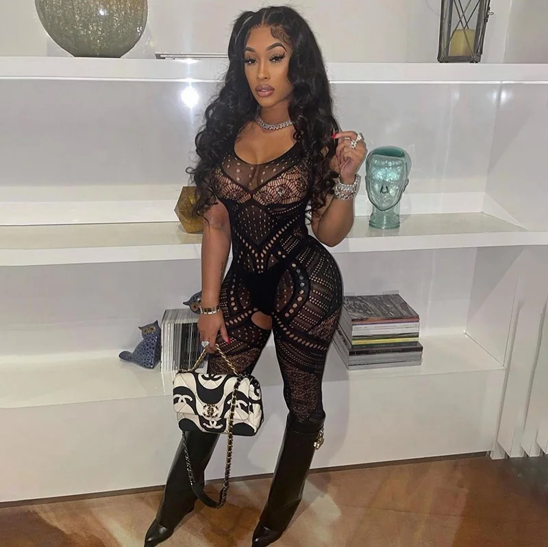 

2022 New Design U Neck Skinny Hollow Out Jumpsuits Ladies Sleeveless Halterneck Club Sexy One Piece Long Jumpsuit