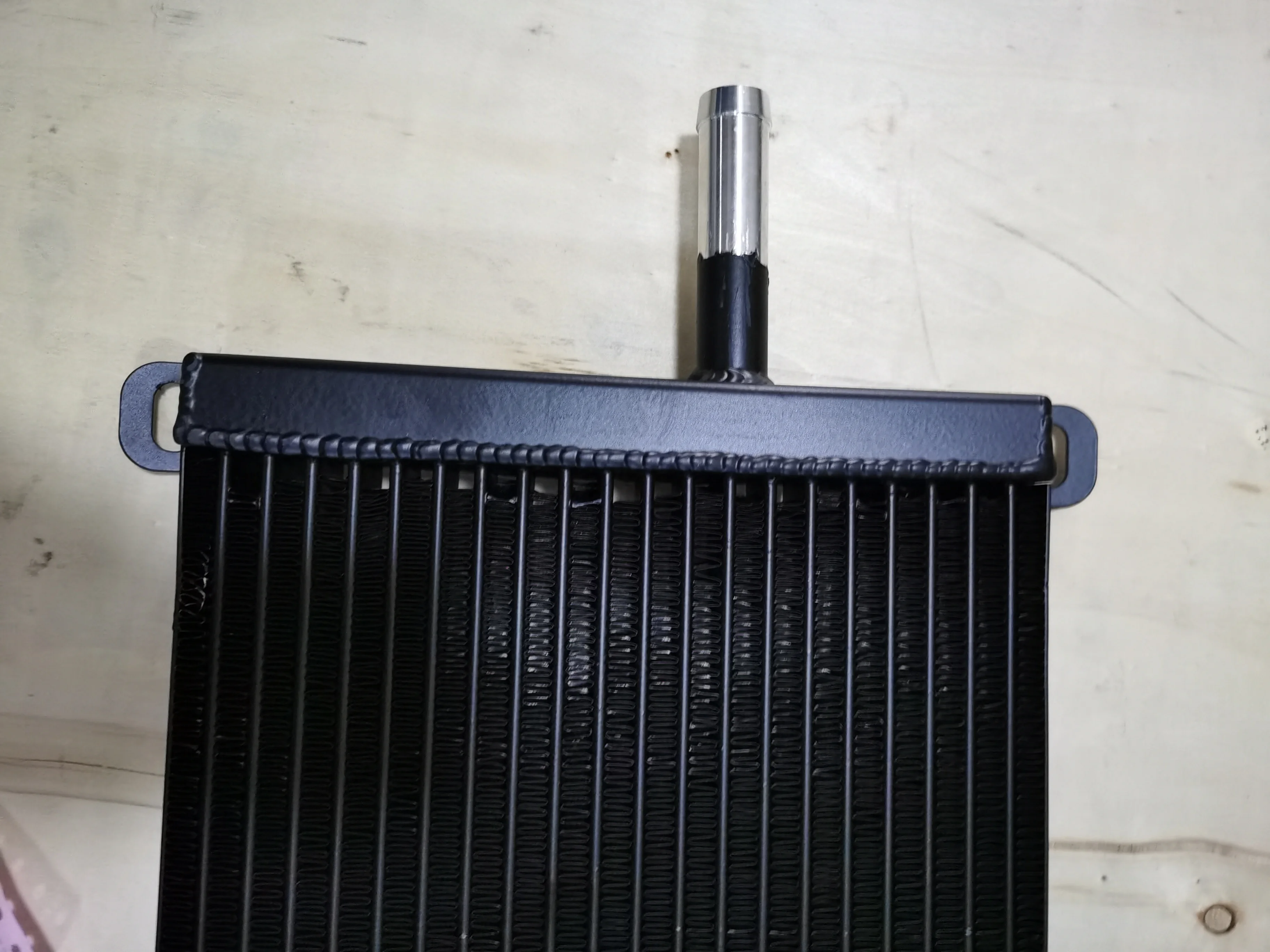 
Automotive cooling system engine transmission oil cooler parts 1857016 used for Scania Bus 
