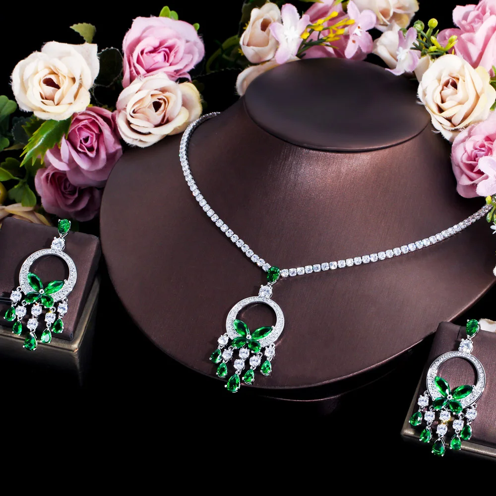 Shimmering Noble Green Cubic Zirconia Chandelier Tassel Drop Big Necklace and Earrings Nigerian Women Prom Wedding Jewelry Set