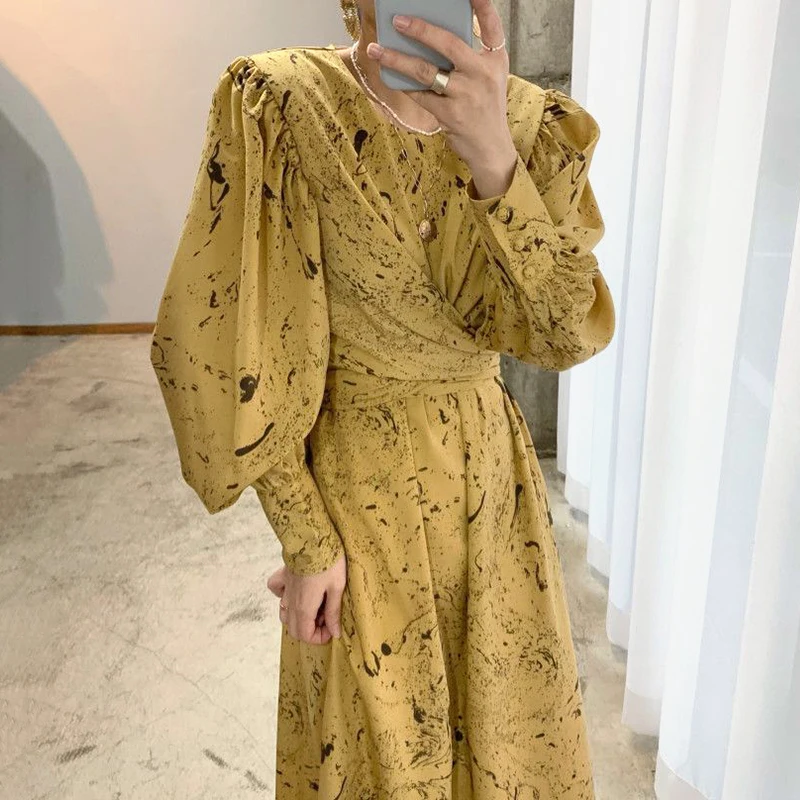

Wholesale 2021 Spring and Summer Korean Elegant Retro Lantern Sleeve Female Dress Round Neck Print Fold Lace Female Dress