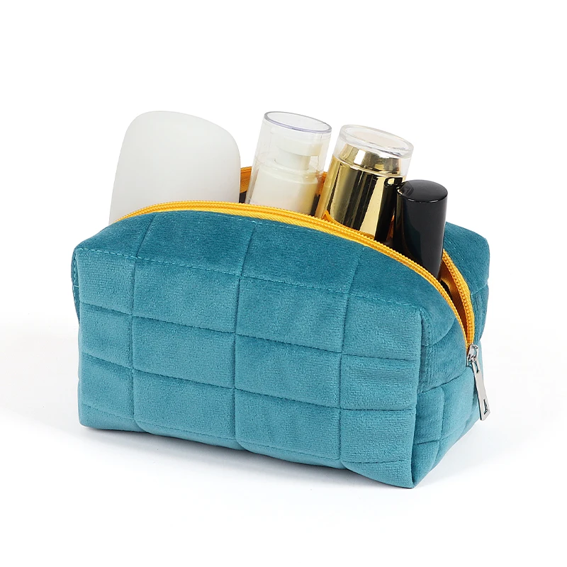 

wholesale plush makeup pouch zipper clutch pillow shape bridesmaids gifts travel organizer custom logo velvet cosmetic bag, Customized color