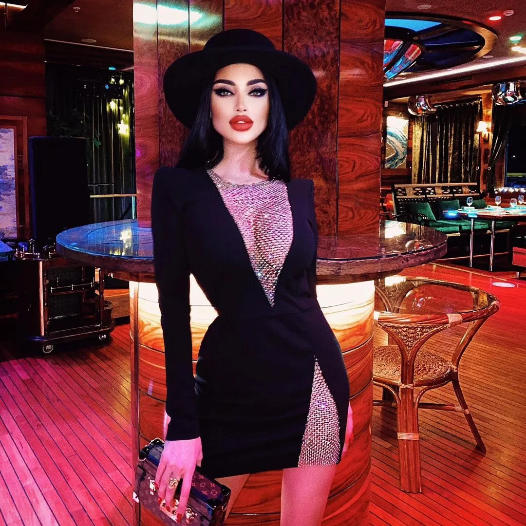 

Fashion New Arrivals 2021 Black V-neck Diamond Bandage Woman Dresses Long Sleeve Evening Dress, Black/white/red