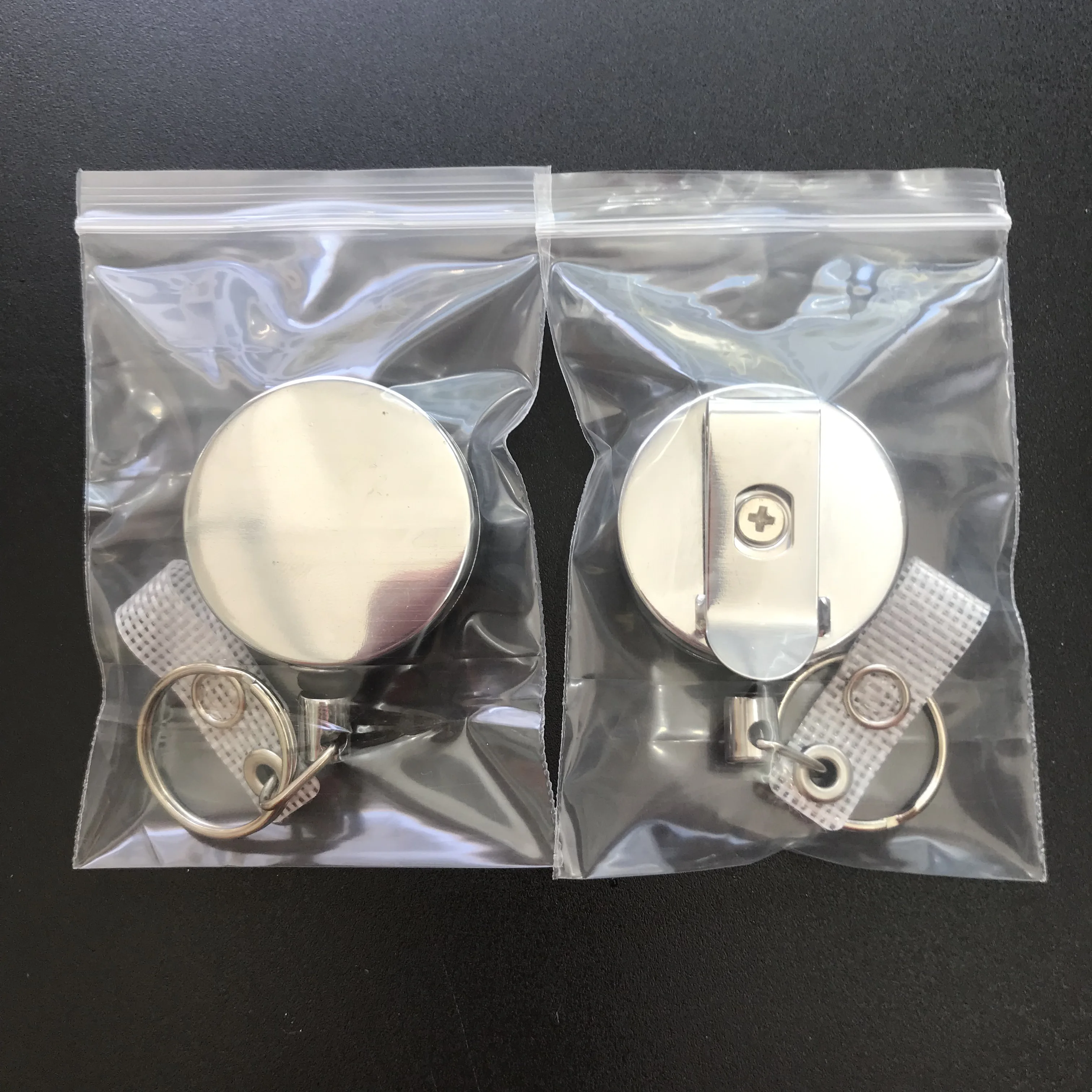 Porte-badge rétractable, clip de badge robuste avec porte-clés mousqueton pour hommes, enrouleur