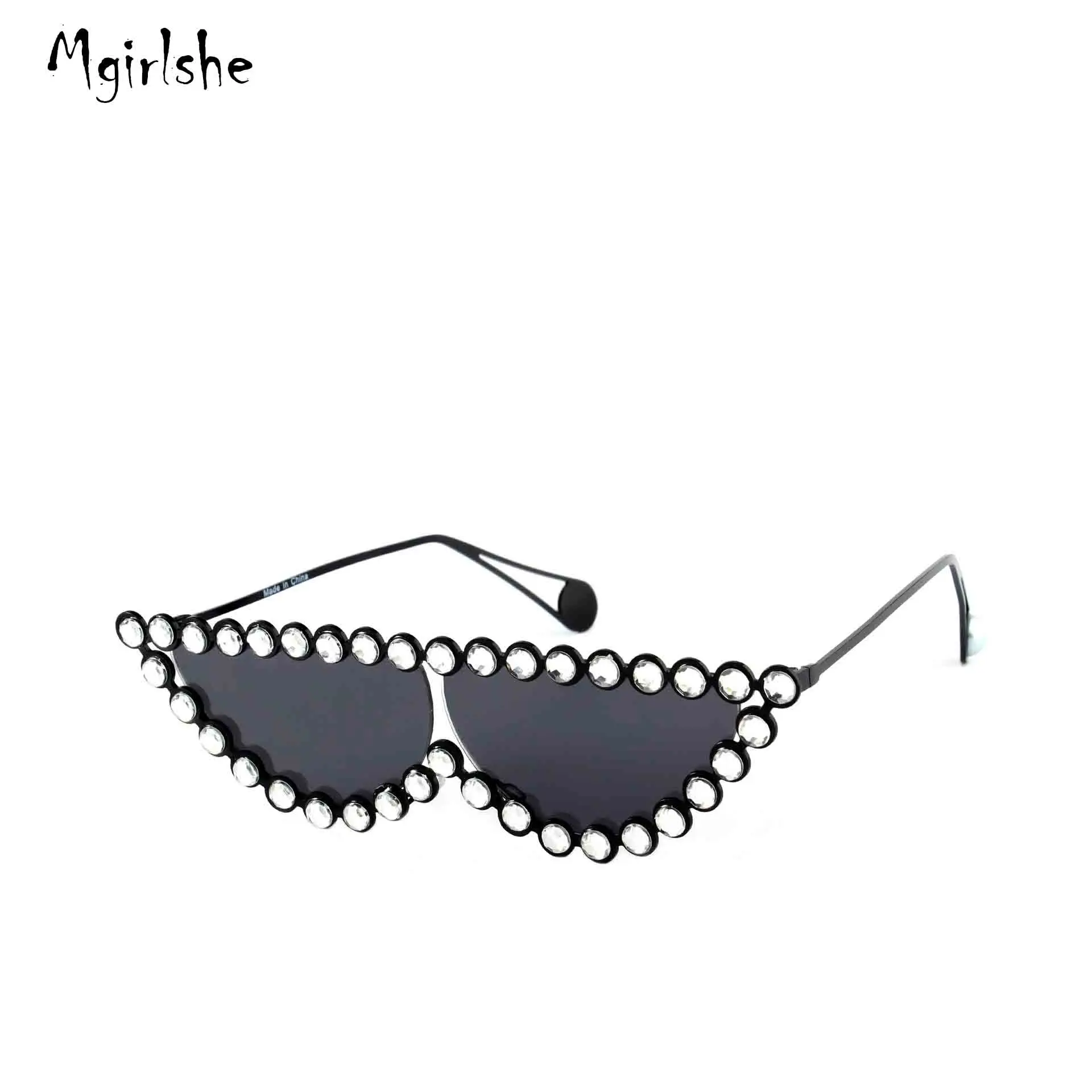 

Mgirlshe Street Fashion Vintage Cat Eyes Blingbling Crystal Sunglasses Sun Protection Rhinestone Sparkling Frame Sunglasses, 7 colors