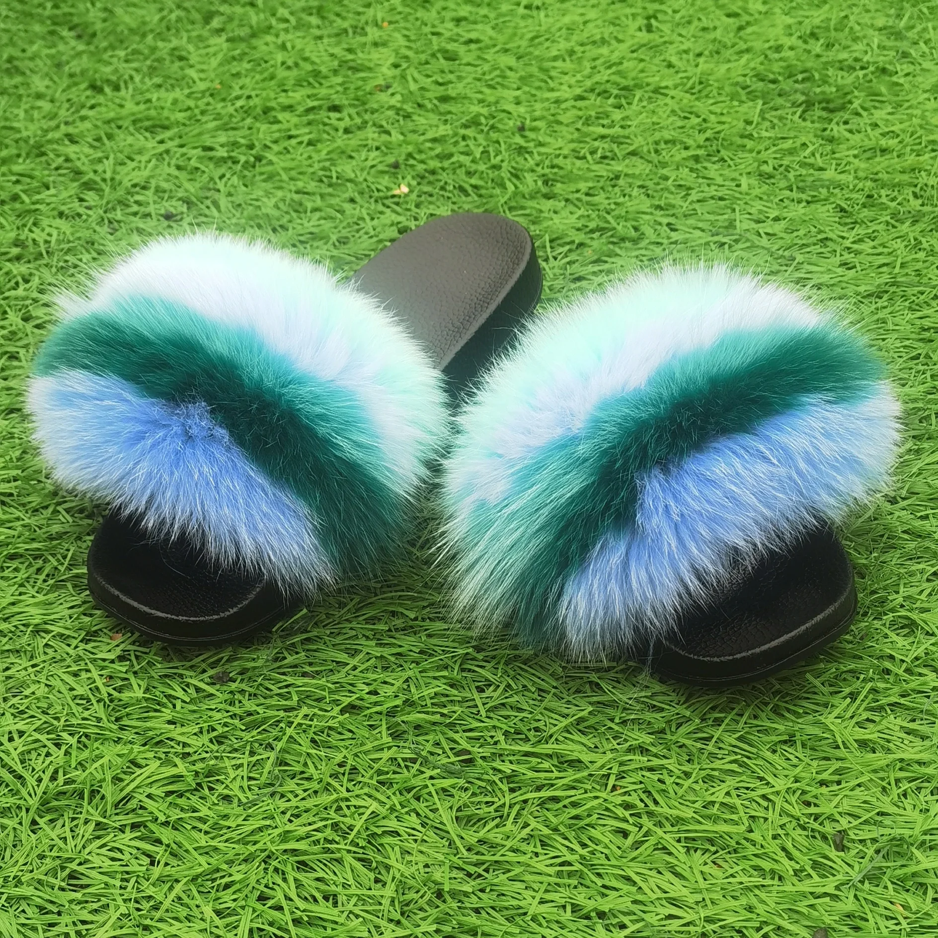 

hot sale spring summer autumn winter fox fur slippers Fashionable ladies fox fur slippers, high-quality raccoon fur slides, Customized color