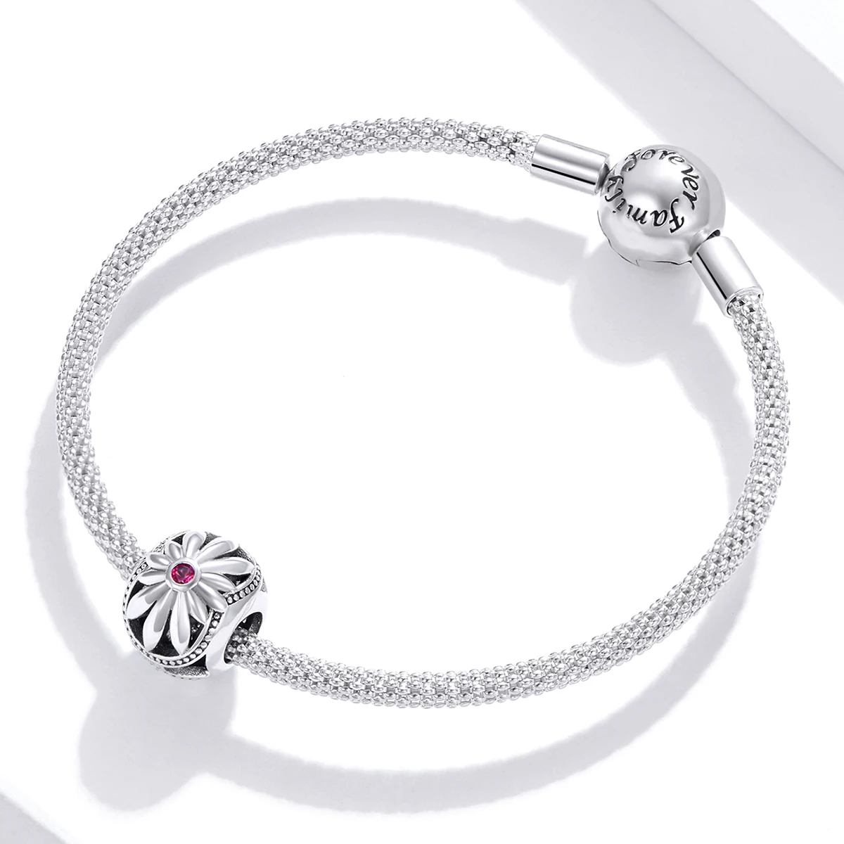 

Fine 925 Silver Little Daisy Flower Round Bead Bracelet Charm