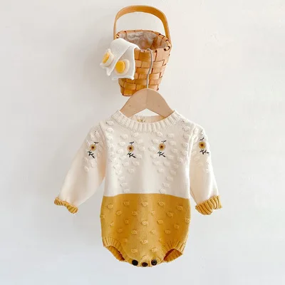 

Factory wholesale 2021 spring baby girl baby sunflower embroidered knitted sweater jumpsuit triangle bag fart romper