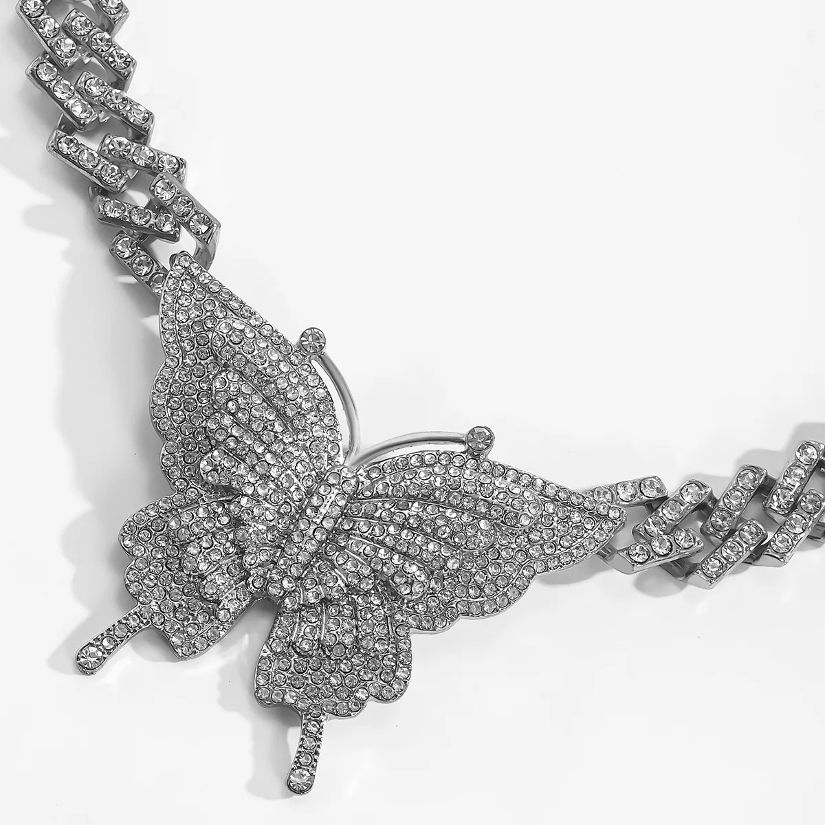 

Hip-hop full diamond Cuban buckle chain necklace Punk exaggerated diamond butterfly necklace pendant