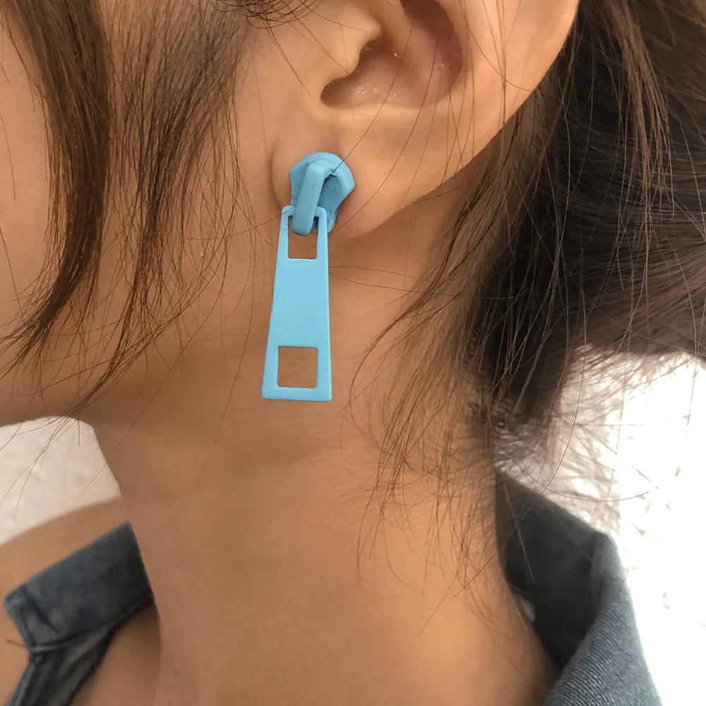 

Simple and creative zipper earrings in Europe and America Colored metal personalized earrings for women