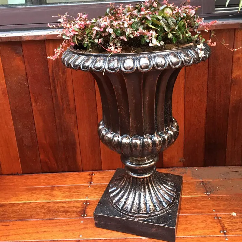 60hcm Classical Outdoor Garden Flower Pot Decorative Fiberglass Urn
