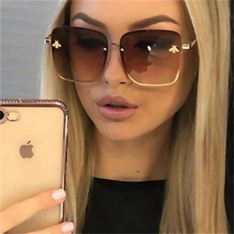 

2021 New Fashion Lady Oversize Rimless Square Sunglasses Women Men Small Bee Gradient Sun Glasses Female UV400