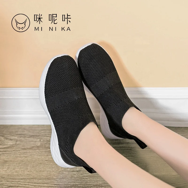 
Minika Wholesale Women Lightweight Breathable Mesh Running Shoes Women Height Increasing Casual Shoes 