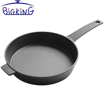 deep skillet pan