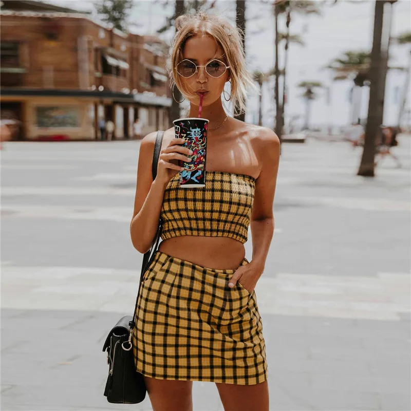 

New fashion style suit women's summer dress fashion trend half-body skirt chest-wrapped two-piece suit., As picture shown