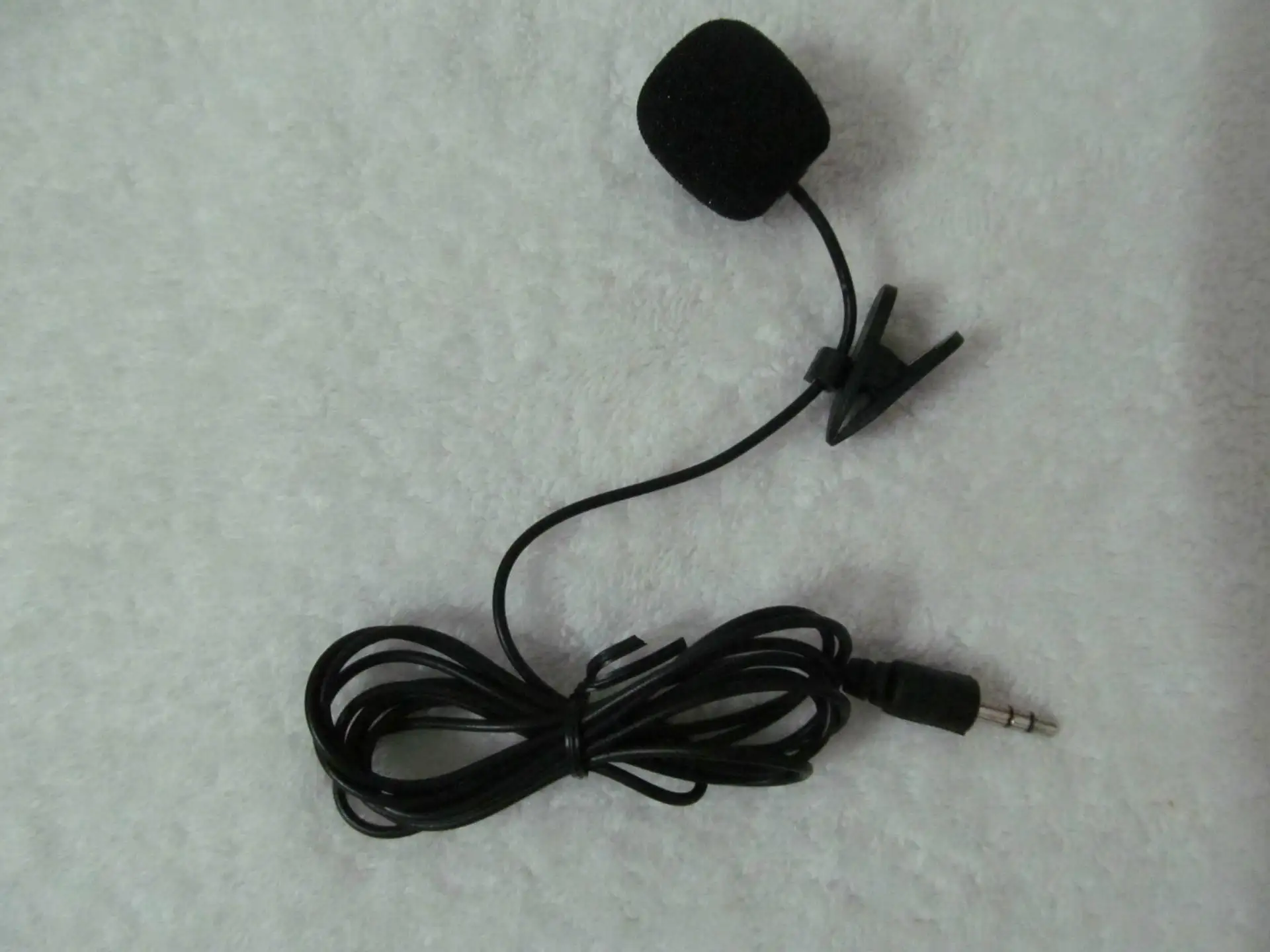 3.5mm Audio Hands Free Clip Camera Phone Sponge Mini Condenser Collar