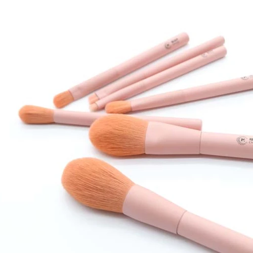 

2021 wear-resistant and durable professional makeup brush 7 sets, Pink